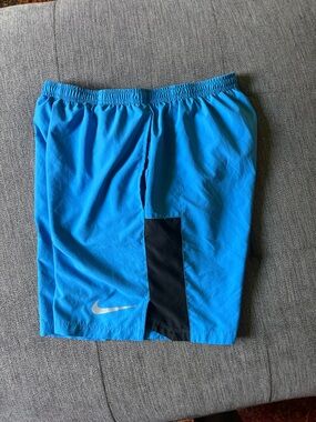 Nike Men’s Turquoise Athletic Shorts with Black Panel